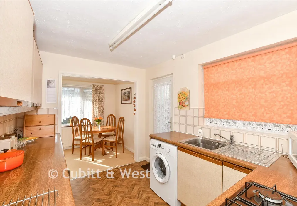 Kitchen - Downsview Avenue, Woodingdean, Brighton, East Sussex - Wards of Kent