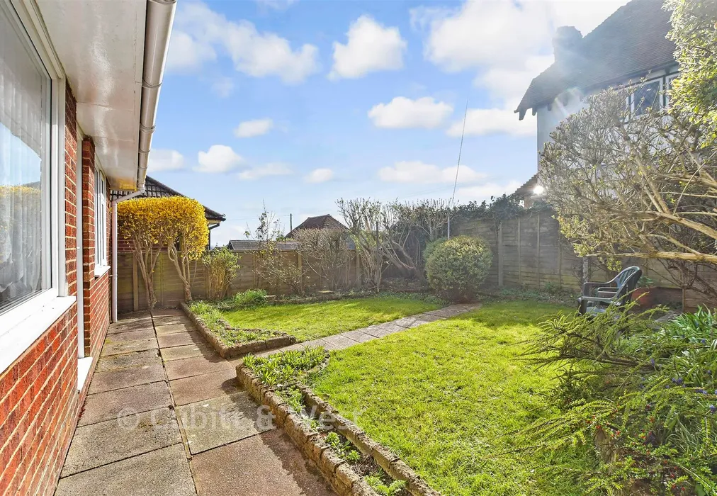 Rear Garden - Downsview Avenue, Woodingdean, Brighton, East Sussex - Wards of Kent