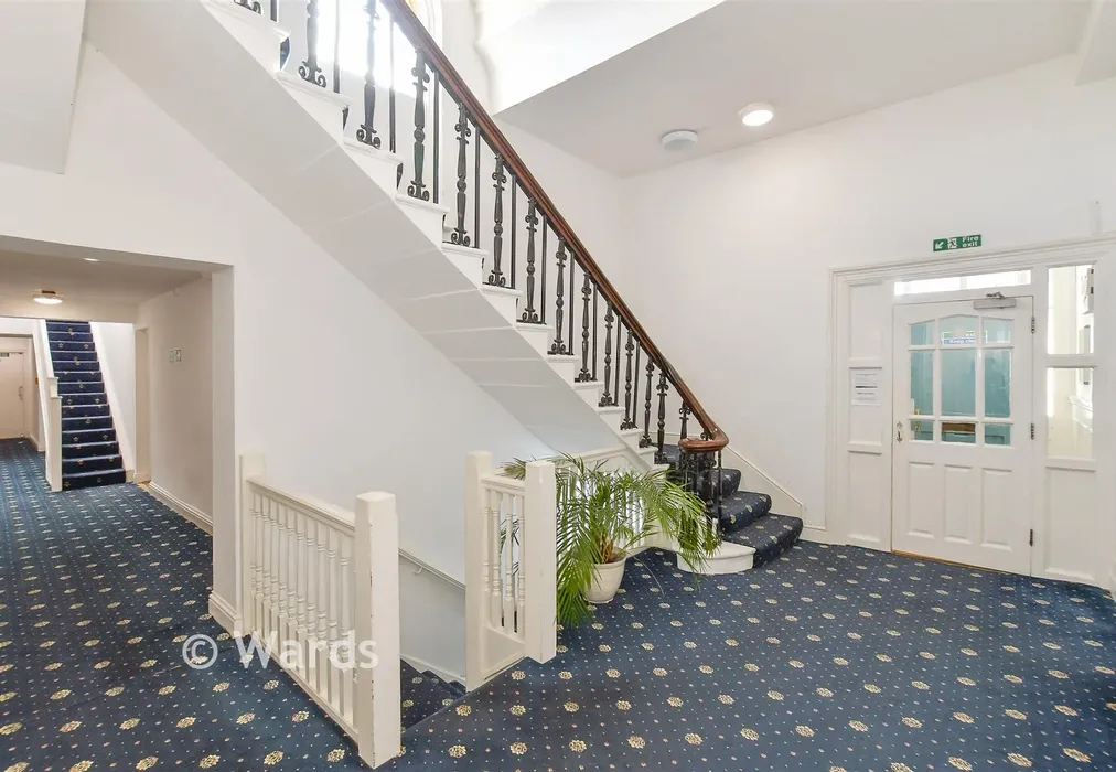 Hallway - Richmond Street, Herne Bay, Kent - Wards of Kent