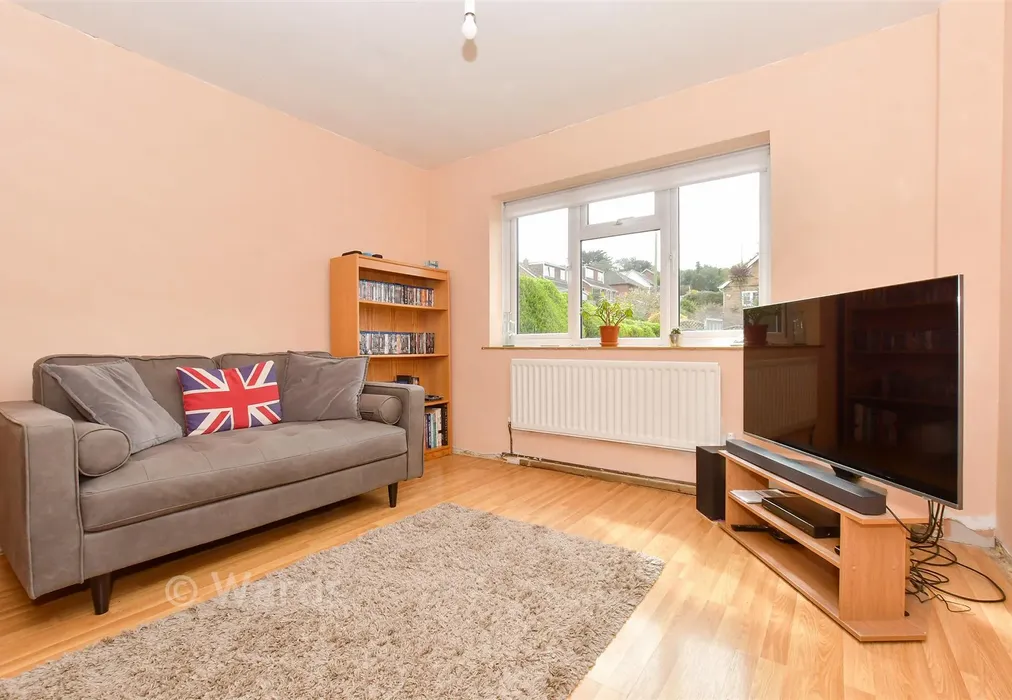 Lounge - Saddleton Road, Whitstable, Kent - Wards of Kent