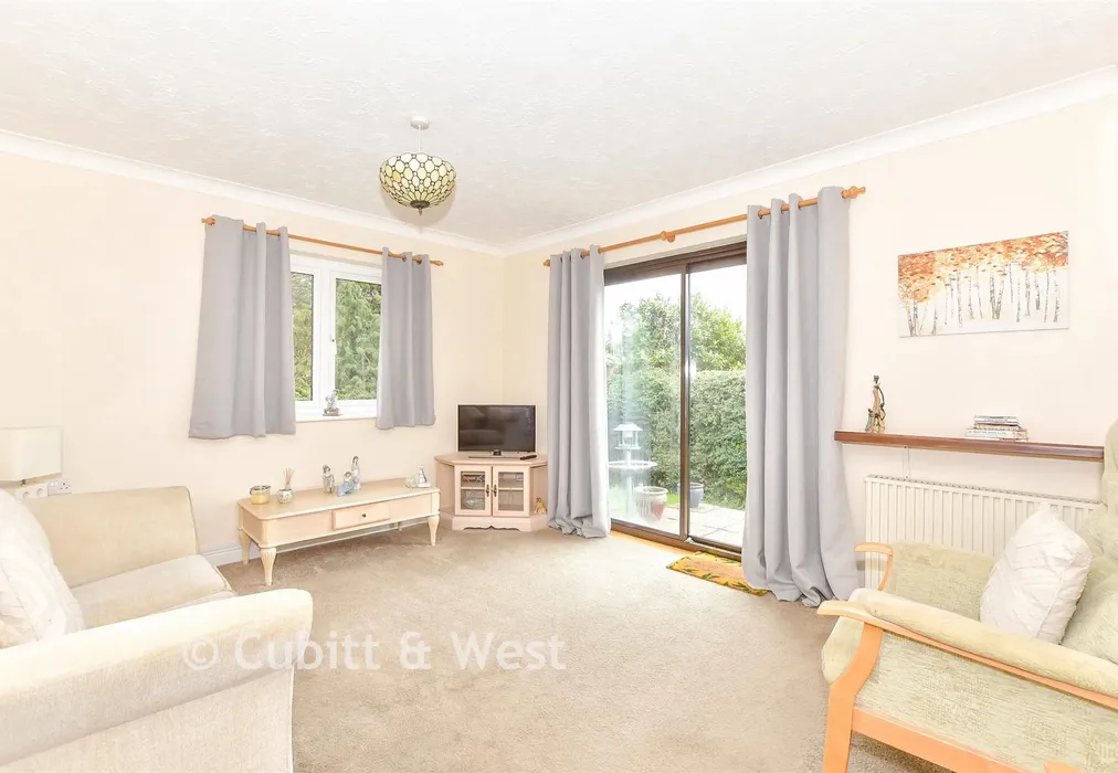 Lounge - Havant Road, Horndean, Waterlooville, Hampshire - Wards of Kent