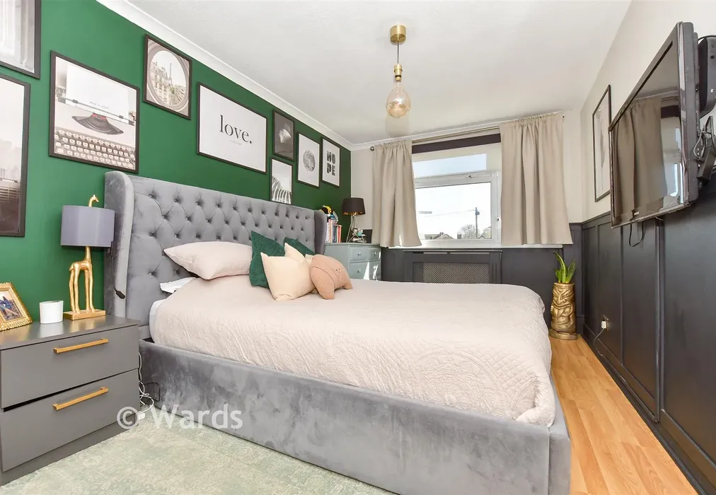 Bedroom 1 - Owen Square, Walmer, Deal, Kent - Wards of Kent