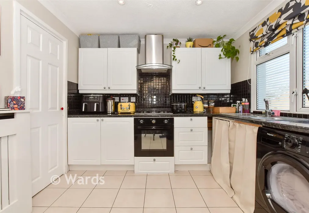 Internal Lifestyle Photograph - Owen Square, Walmer, Deal, Kent - Wards of Kent