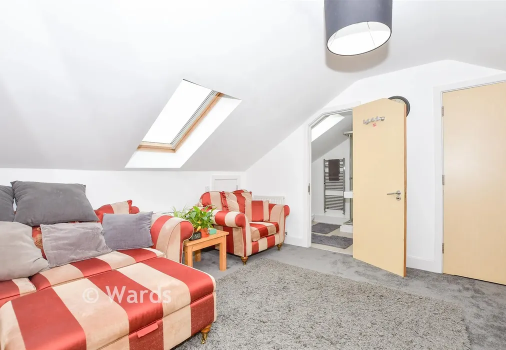 Bedroom 2 - Waterside Quay, Aylesford, Kent - Wards of Kent