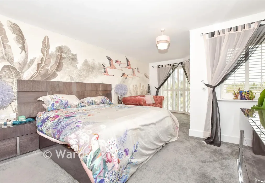 Bedroom 1 - Waterside Quay, Aylesford, Kent - Wards of Kent