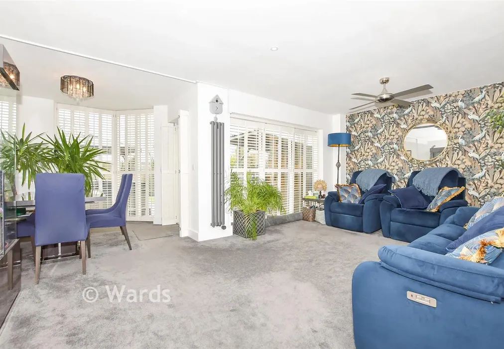 Lounge - Waterside Quay, Aylesford, Kent - Wards of Kent