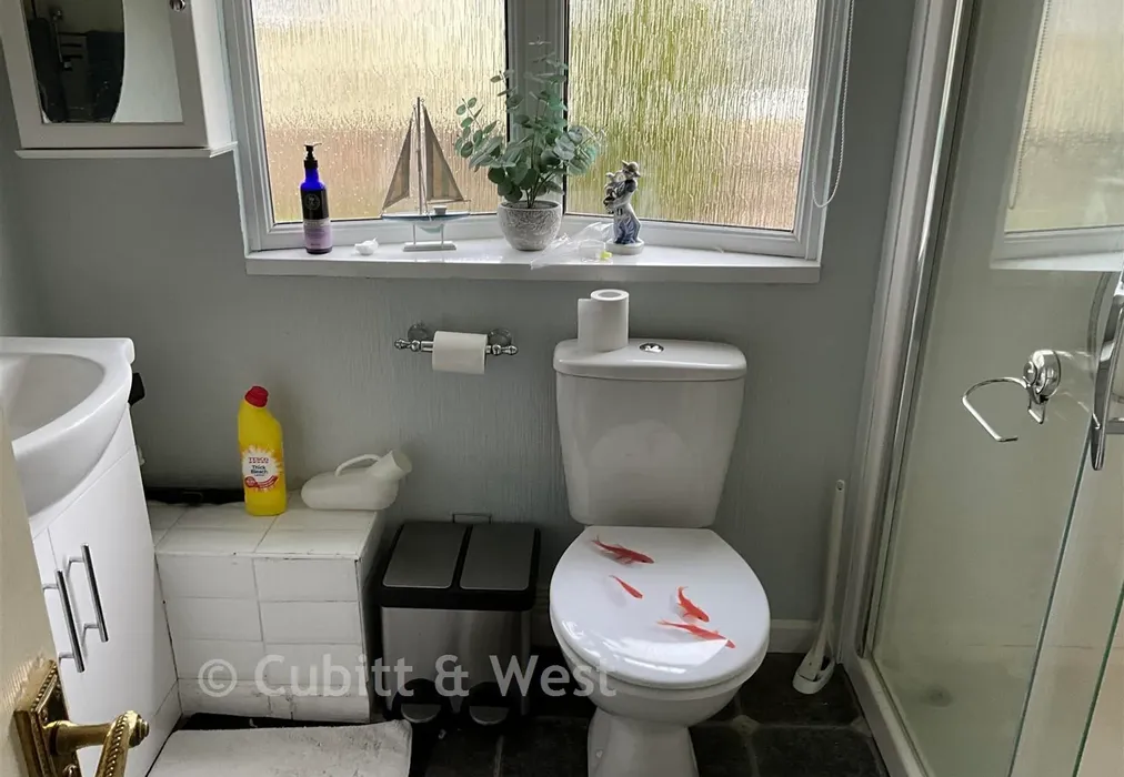 Bathroom - Emms Lane, Brooks Green, West Sussex - Wards of Kent
