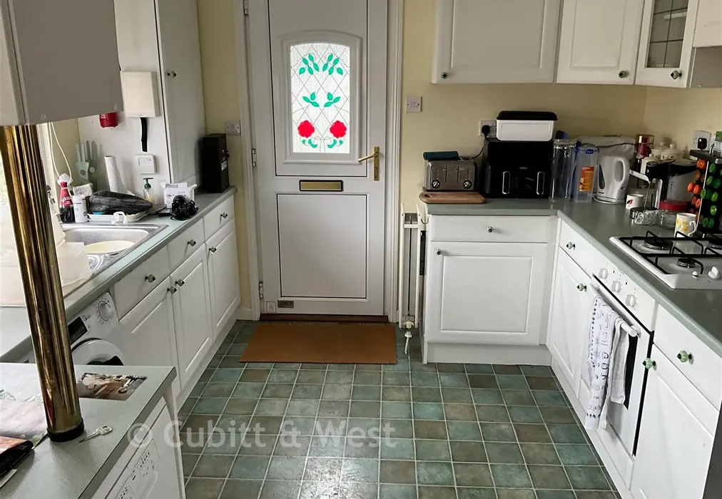 Kitchen - Emms Lane, Brooks Green, West Sussex - Wards of Kent