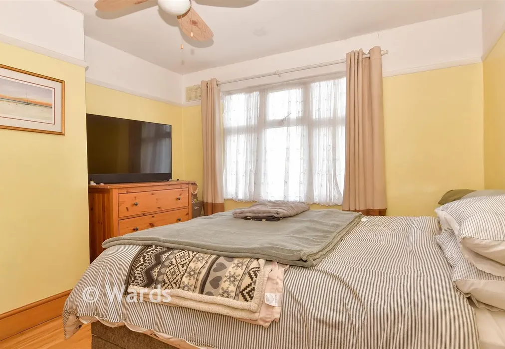 Bedroom 2 - St. William's Way, Rochester, Kent - Wards of Kent