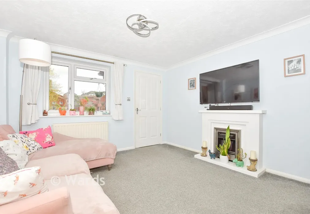 Lounge - The Quern, Maidstone, Kent - Wards of Kent