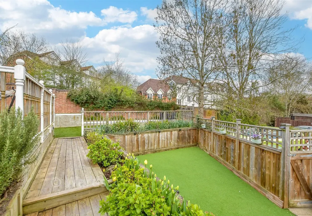 Rear Garden - The Quern, Maidstone, Kent - Wards of Kent