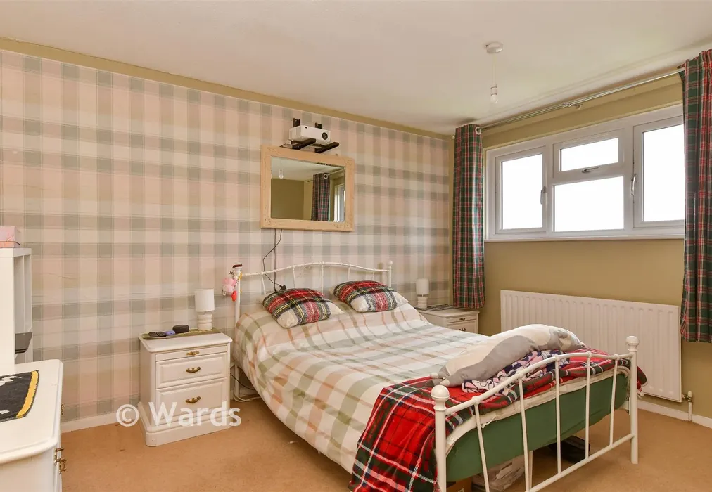 Bedroom 2 - Somerset Close, Walderslade, Chatham, Kent - Wards of Kent
