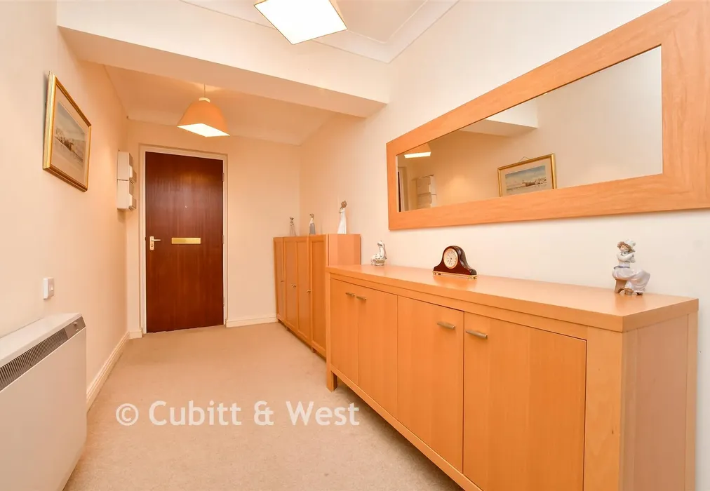 Entrance Hall - Station Road, Sutton, Surrey - Wards of Kent