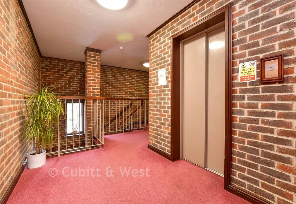Internal Feature - Station Road, Sutton, Surrey - Wards of Kent