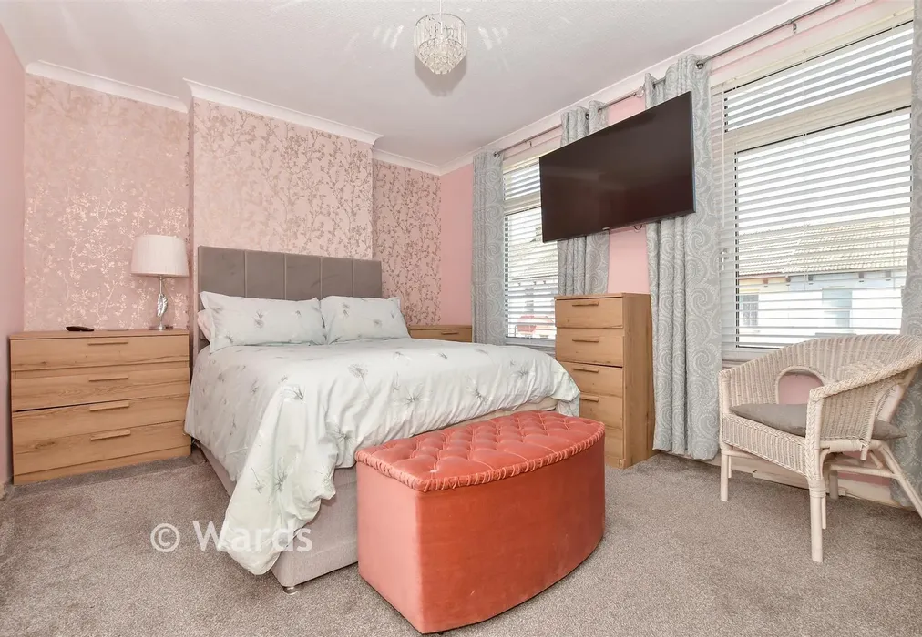 Bedroom 1 - Kitchener Road, Dover, Kent - Wards of Kent