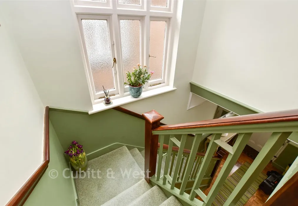 Landing - Purley Park Road, Purley, Surrey - Wards of Kent