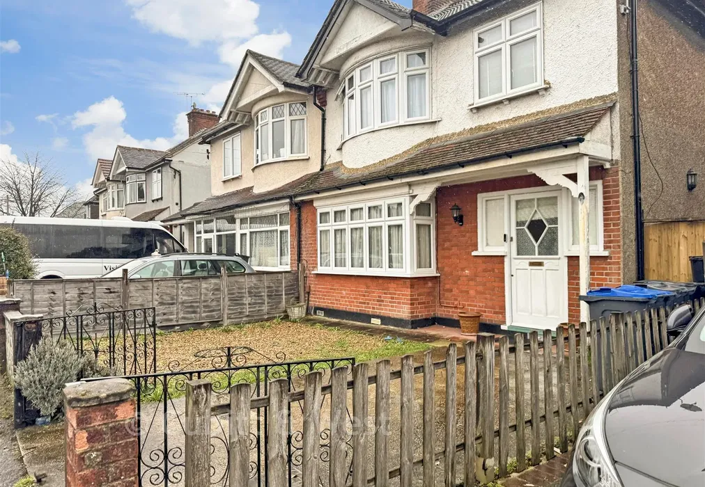 Driveway - Purley Park Road, Purley, Surrey - Wards of Kent