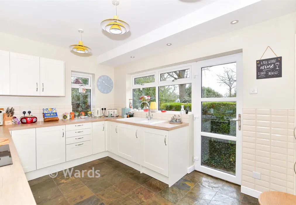Kitchen - Manor Rise, Bearsted, Maidstone, Kent - Wards of Kent