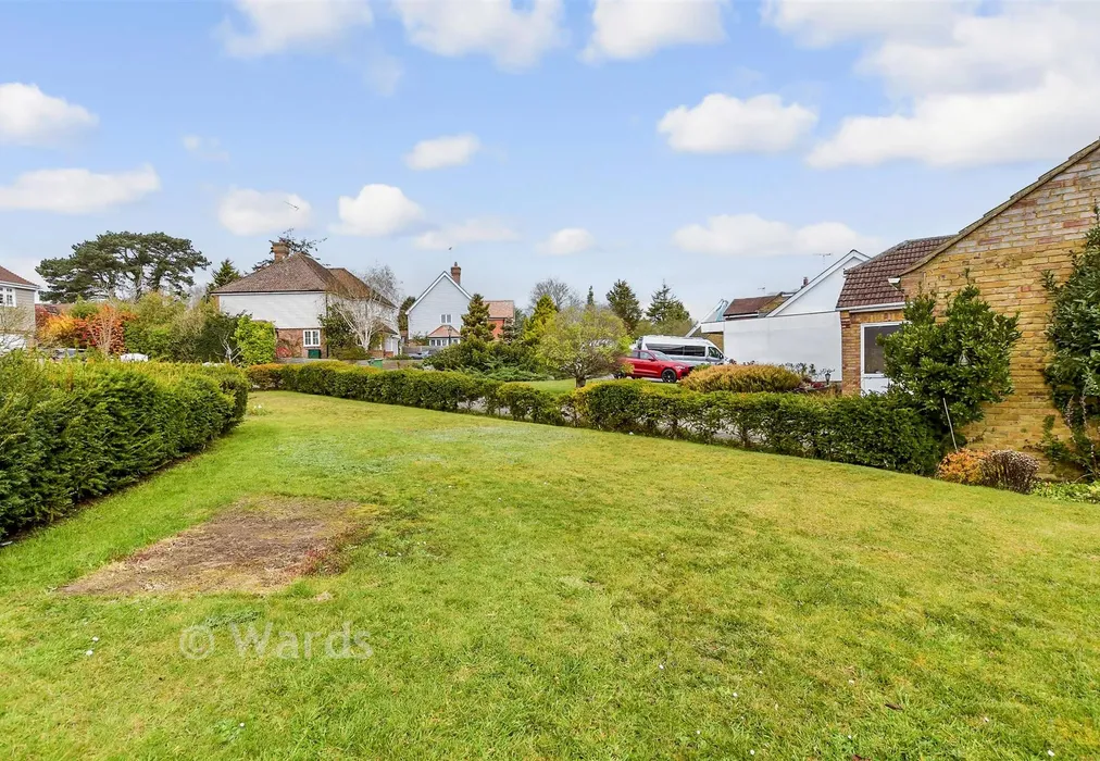 Front Garden - Manor Rise, Bearsted, Maidstone, Kent - Wards of Kent