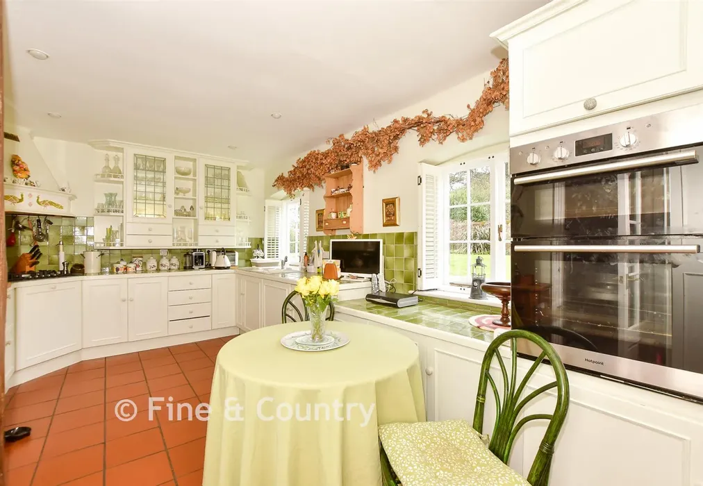 Kitchen/ Breakfast Room - Acrise, Folkestone, Kent - Wards of Kent
