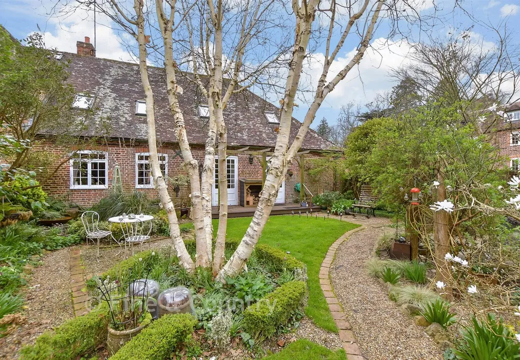 Rear Garden - Acrise, Folkestone, Kent - Wards of Kent