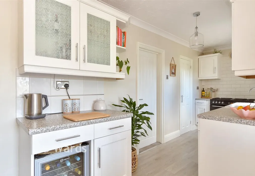 Kitchen - Hawthorn Road, Strood, Rochester, Kent - Wards of Kent