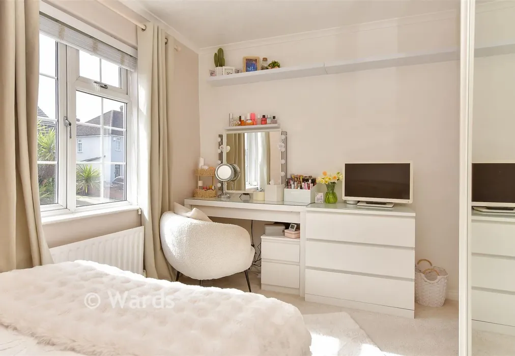 Bedroom 1 - Hawthorn Road, Strood, Rochester, Kent - Wards of Kent