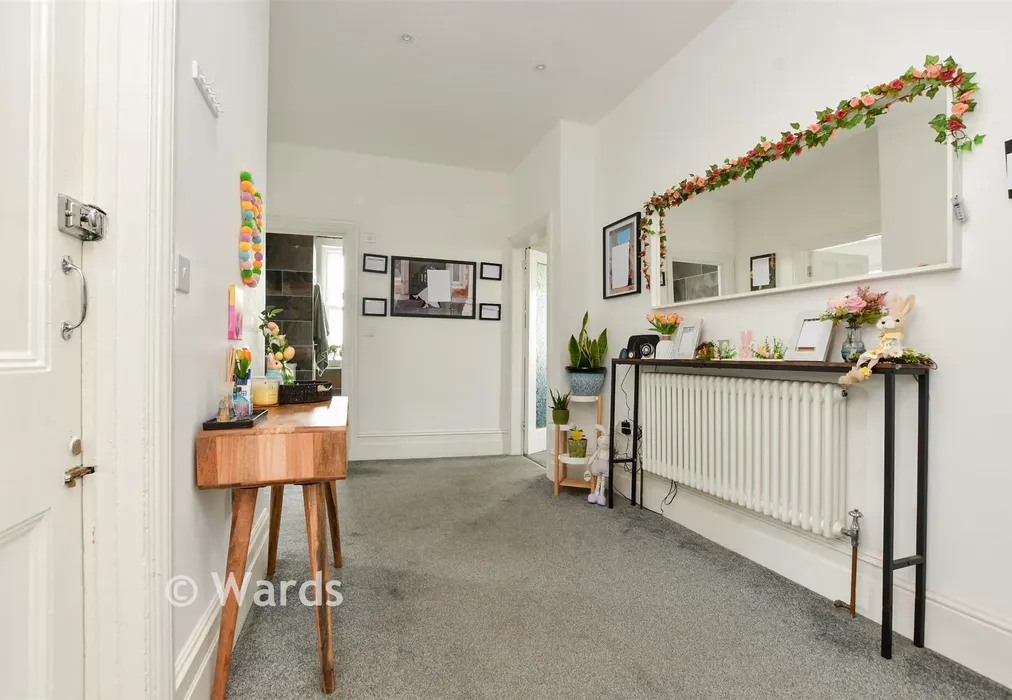 Hallway - Manor Road, St. Nicholas At Wade, Birchington, Kent - Wards of Kent