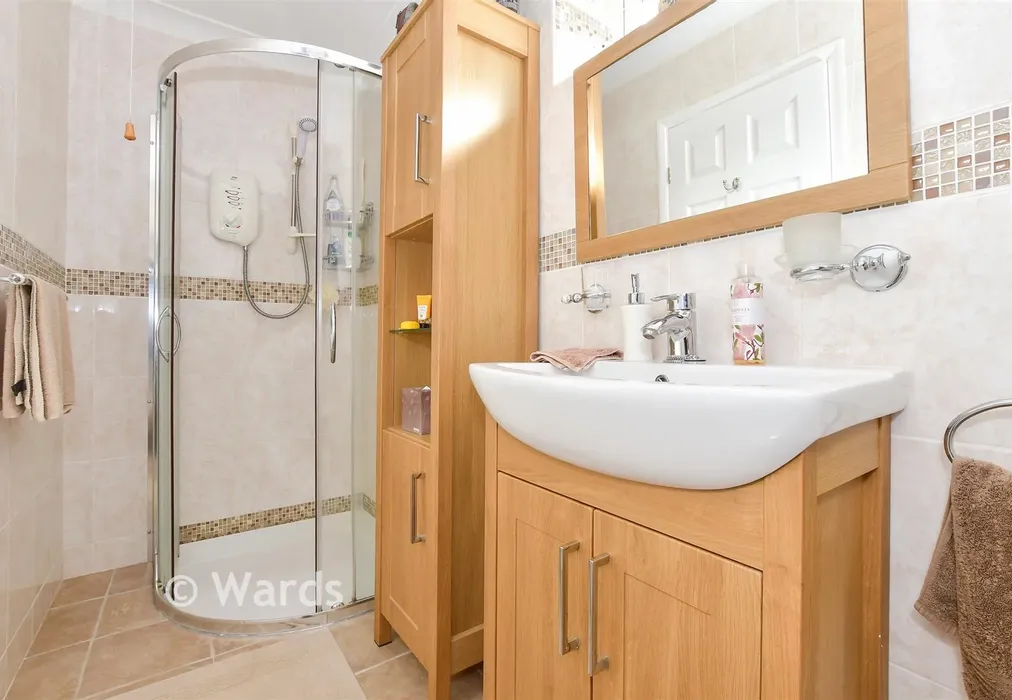 En-Suite Shower Room - Northdown Road, Margate, Kent - Wards of Kent