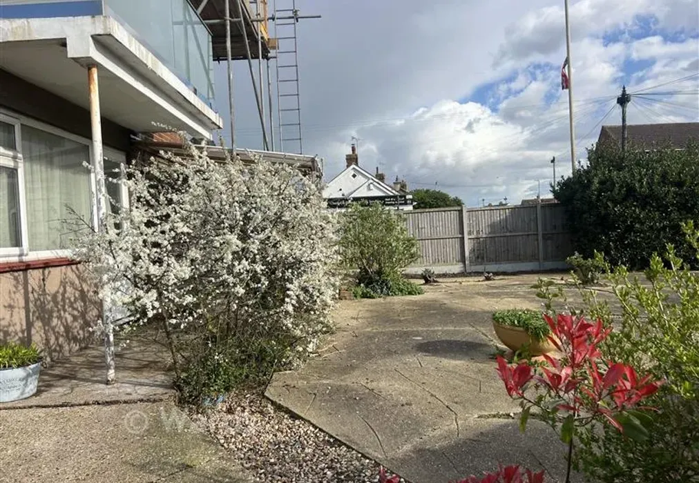 Garden - Selsea Avenue, Herne Bay, Kent - Wards of Kent