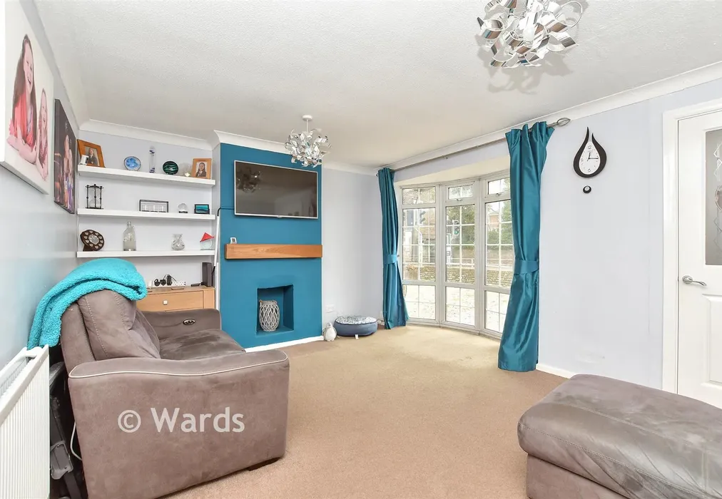 Lounge - Balmoral Terrace, Sittingbourne, Kent - Wards of Kent