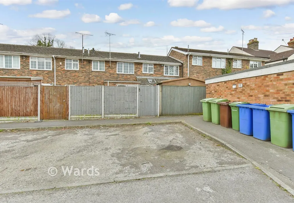 Driveway/Parking - Balmoral Terrace, Sittingbourne, Kent - Wards of Kent