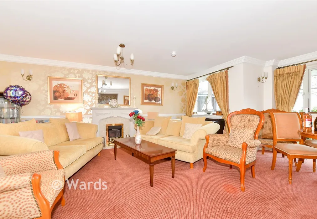 Internal Lifestyle Photograph - East Street, Hythe, Kent - Wards of Kent