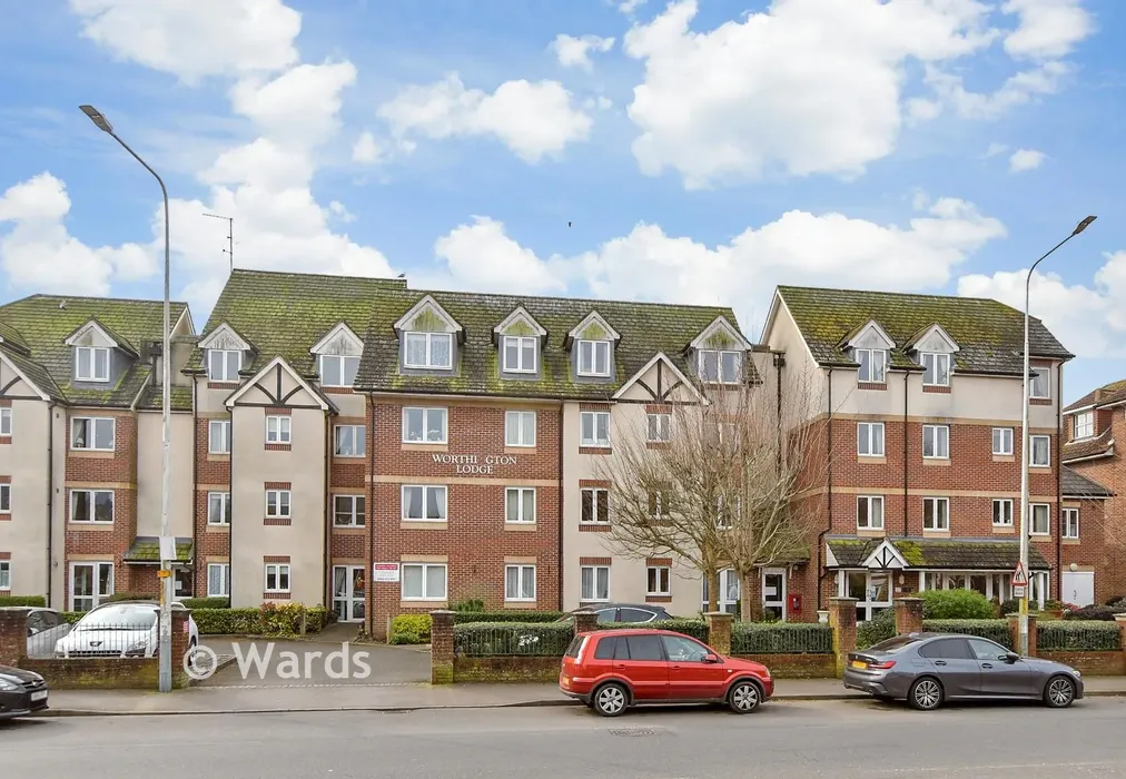 External (Web) - East Street, Hythe, Kent - Wards of Kent
