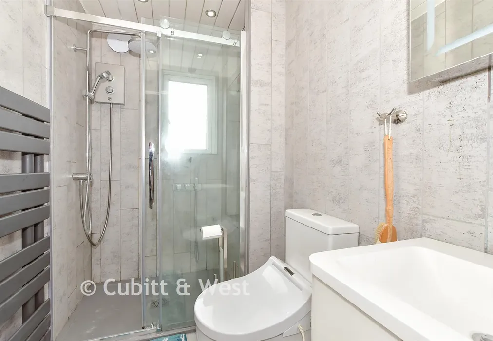 Shower Room - Sonnet Way, Waterlooville, Hampshire - Wards of Kent