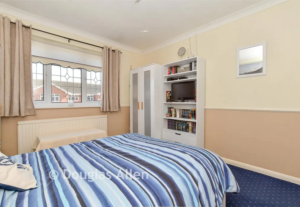 Bedroom 4 - Ilfracombe Crescent, Hornchurch, Essex - Wards of Kent