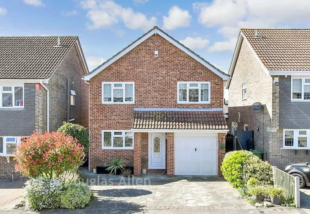 External Web - Ilfracombe Crescent, Hornchurch, Essex - Wards of Kent