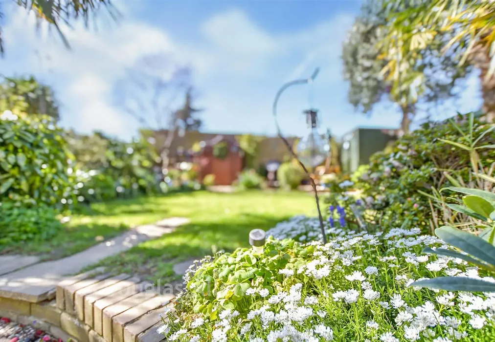 External Lifestyle Photograph - Ilfracombe Crescent, Hornchurch, Essex - Wards of Kent