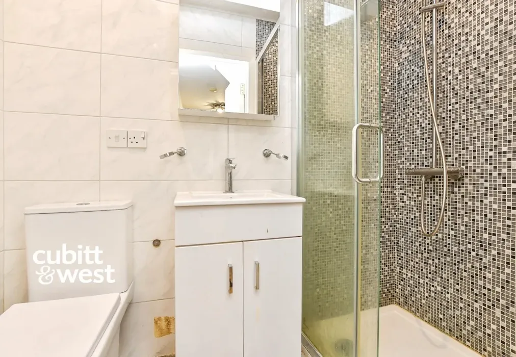 Bathroom - Stayton Road Sutton SM1 - Wards of Kent