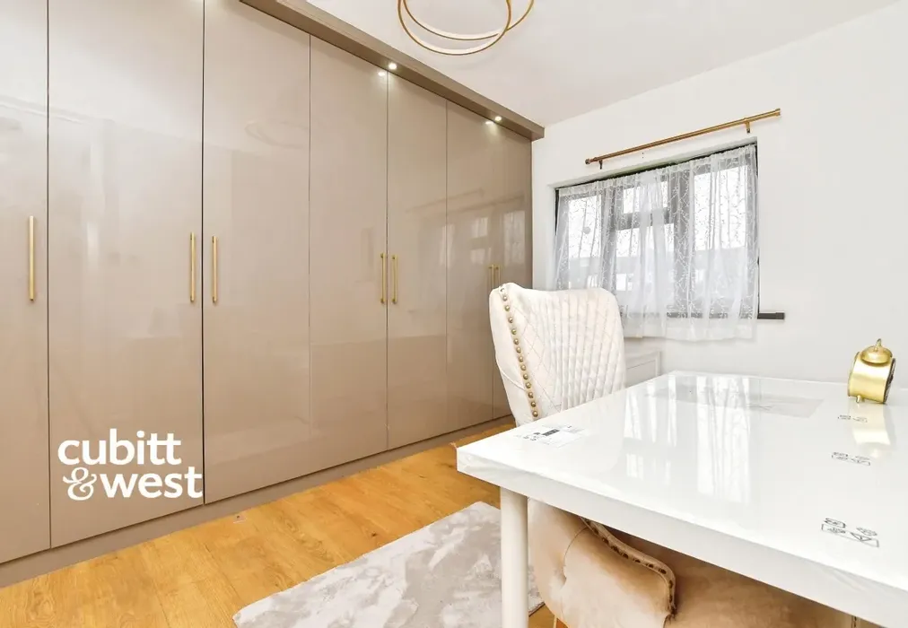 Bedroom - Stayton Road Sutton SM1 - Wards of Kent