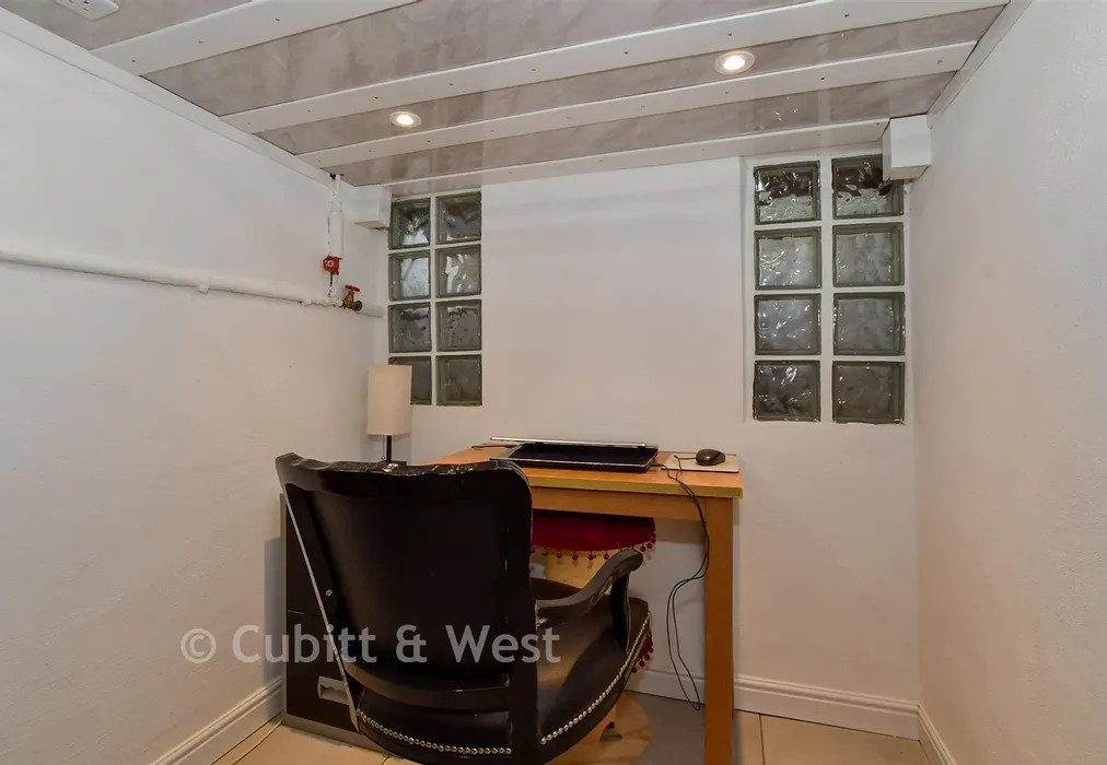 Study - Wellington Road, Horsham, West Sussex - Wards of Kent