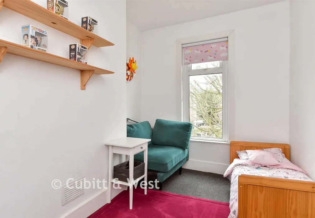 Bathroom - Upper Hollingdean Road, Brighton, East Sussex - Wards of Kent