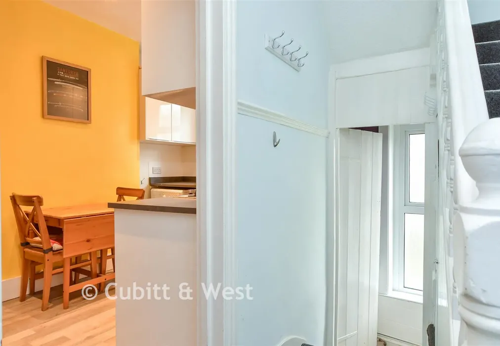 Hallway - Upper Hollingdean Road, Brighton, East Sussex - Wards of Kent
