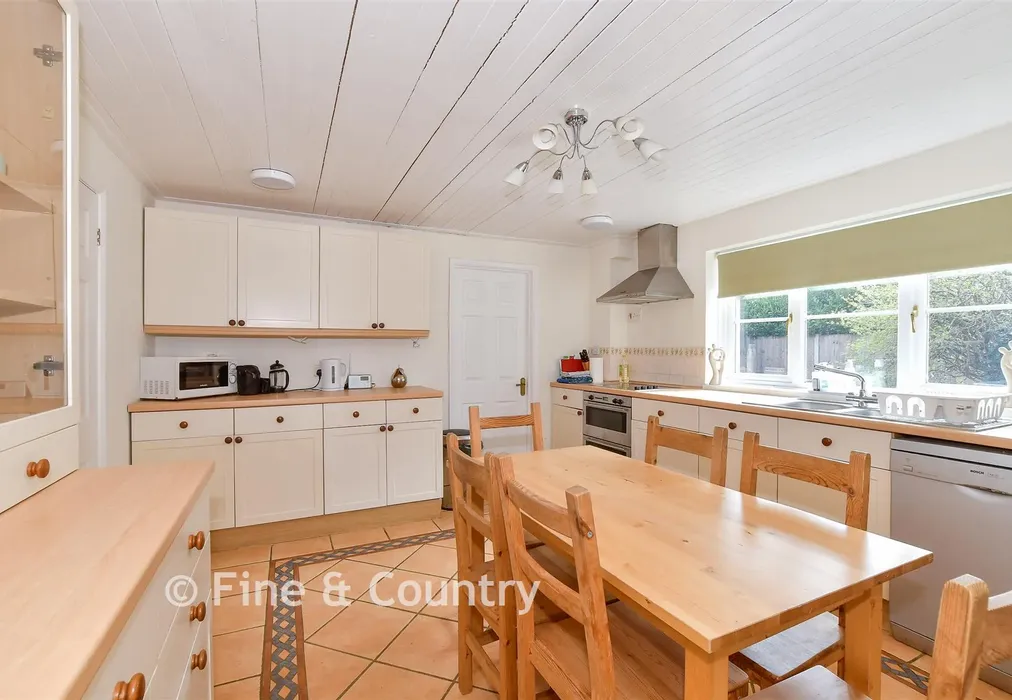 Kitchen/Breakfast Room - The Drove, Fordwich, Canterbury, Kent - Wards of Kent