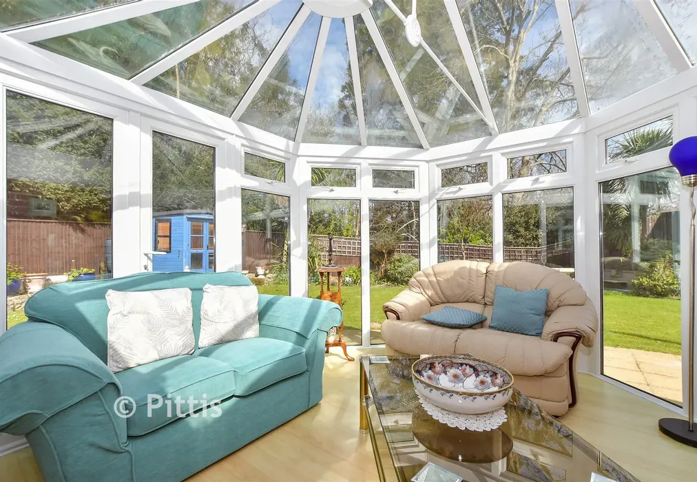 Conservatory - Stonelands Park, Ryde, Isle of Wight - Wards of Kent