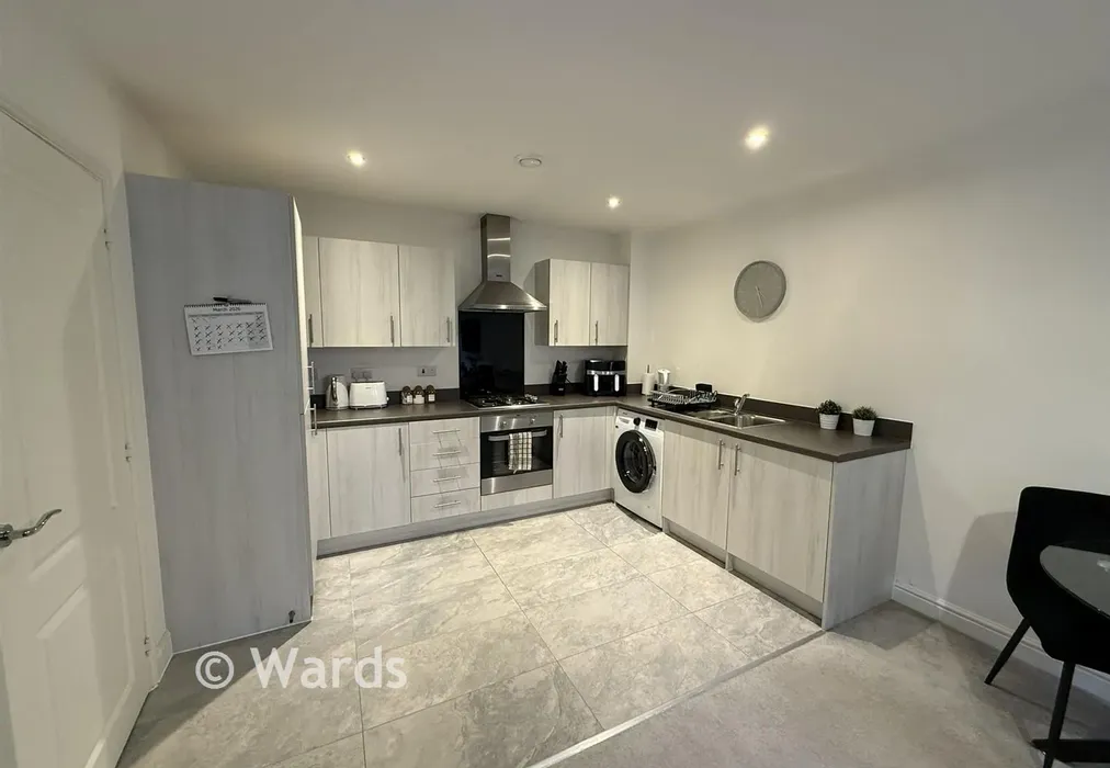 Kitchen - Chimney Avenue, Maidstone, Kent - Wards of Kent