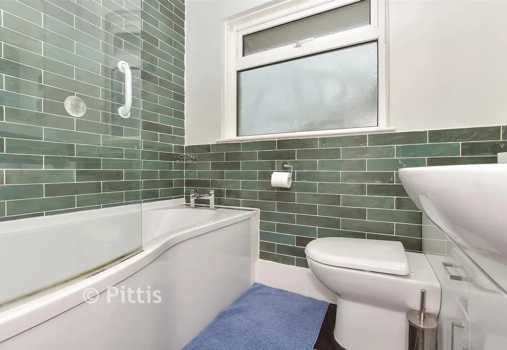 Bathroom - Yaverland Close, Sandown, Isle of Wight - Wards of Kent