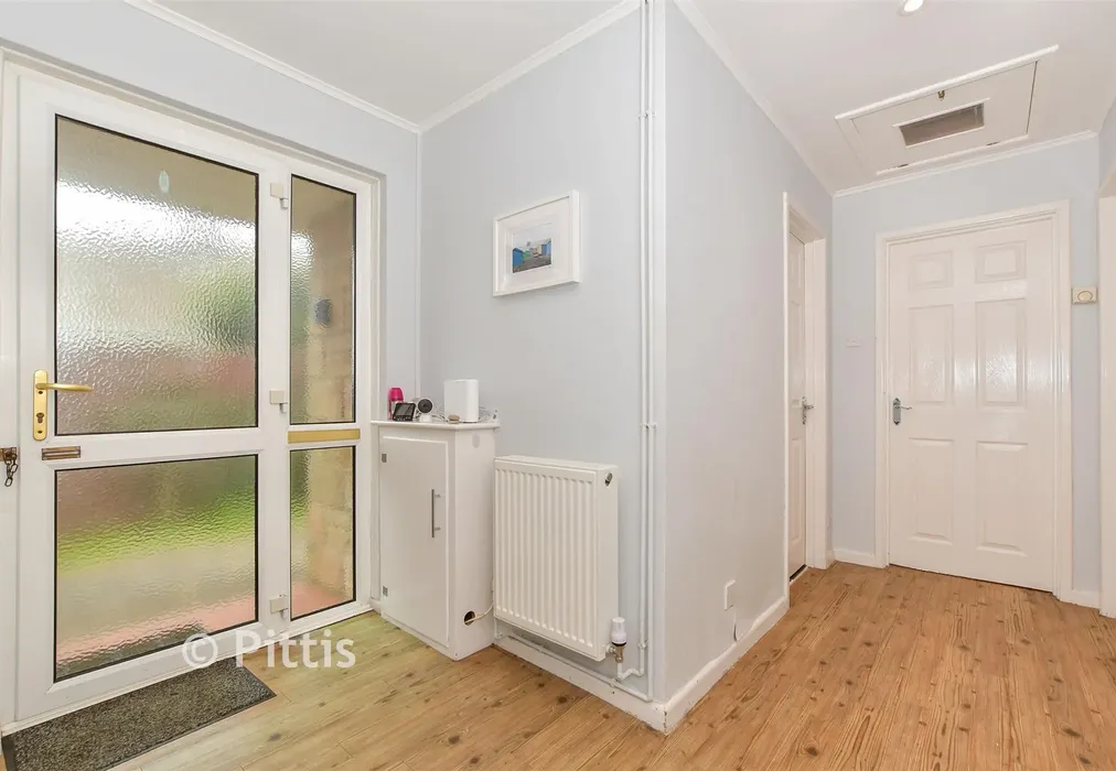 Entrance Hall - Yaverland Close, Sandown, Isle of Wight - Wards of Kent