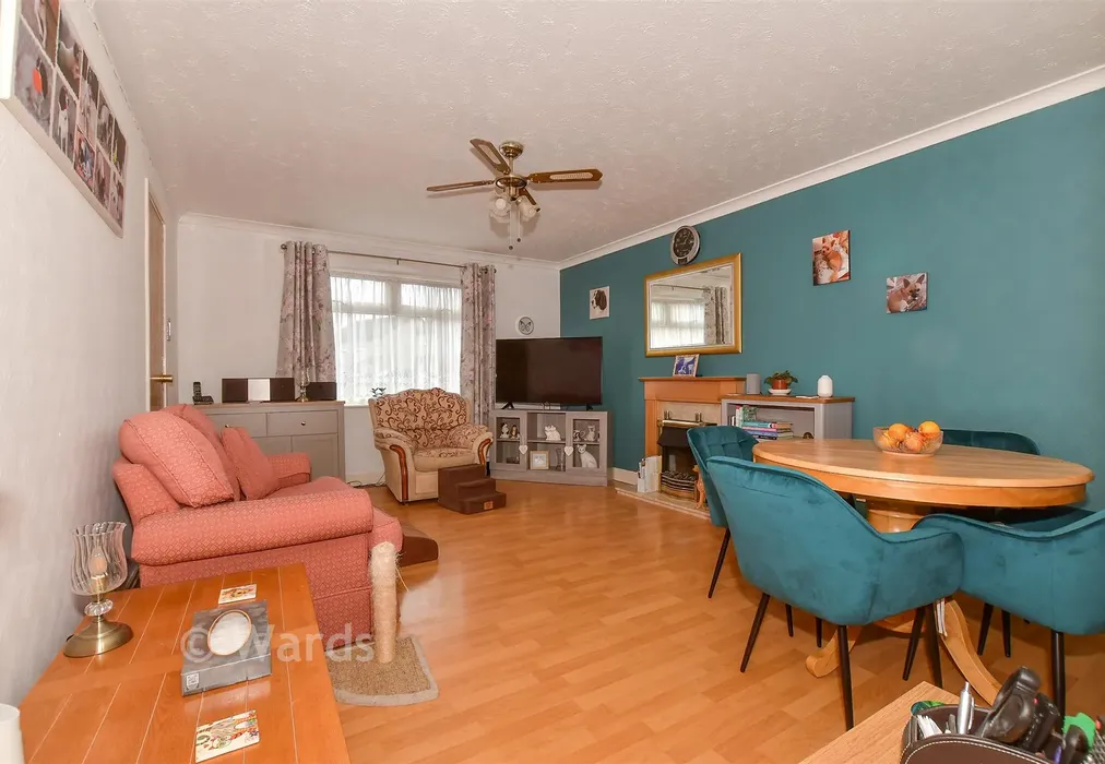 Lounge - Barley Close, Herne Bay, Kent - Wards of Kent
