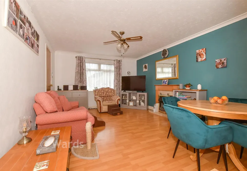 Lounge - Barley Close, Herne Bay, Kent - Wards of Kent